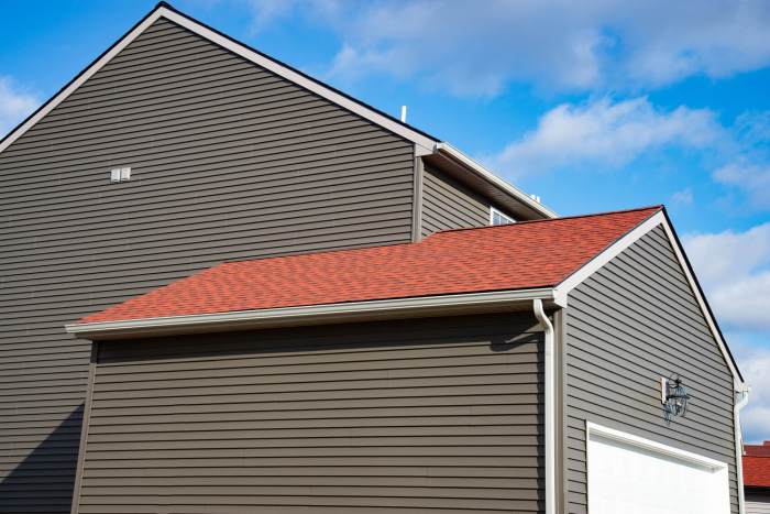 Stucco Vs. Vinyl Siding: Key Differences Compared - Monastery Roofing ...